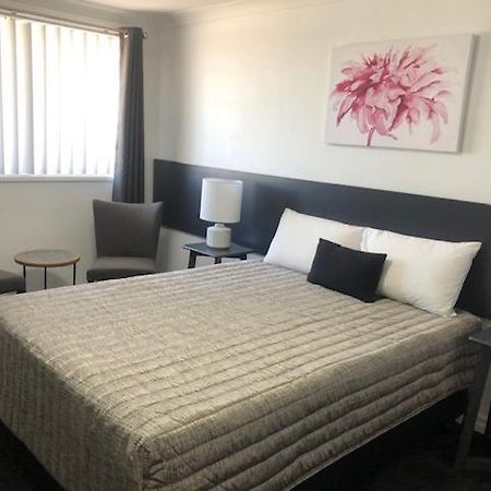 South Tamworth Motor Inn Dış mekan fotoğraf