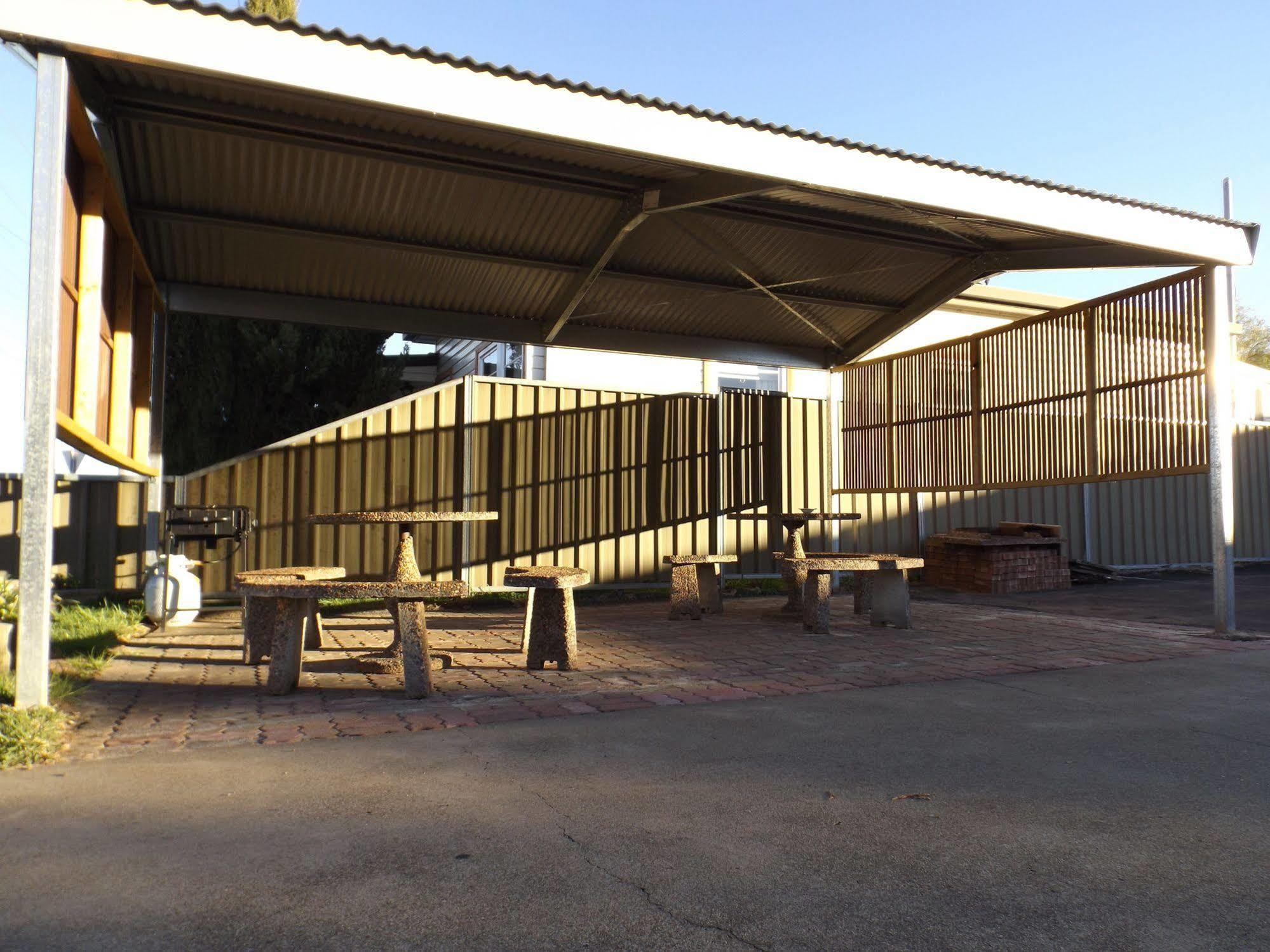 South Tamworth Motor Inn Dış mekan fotoğraf