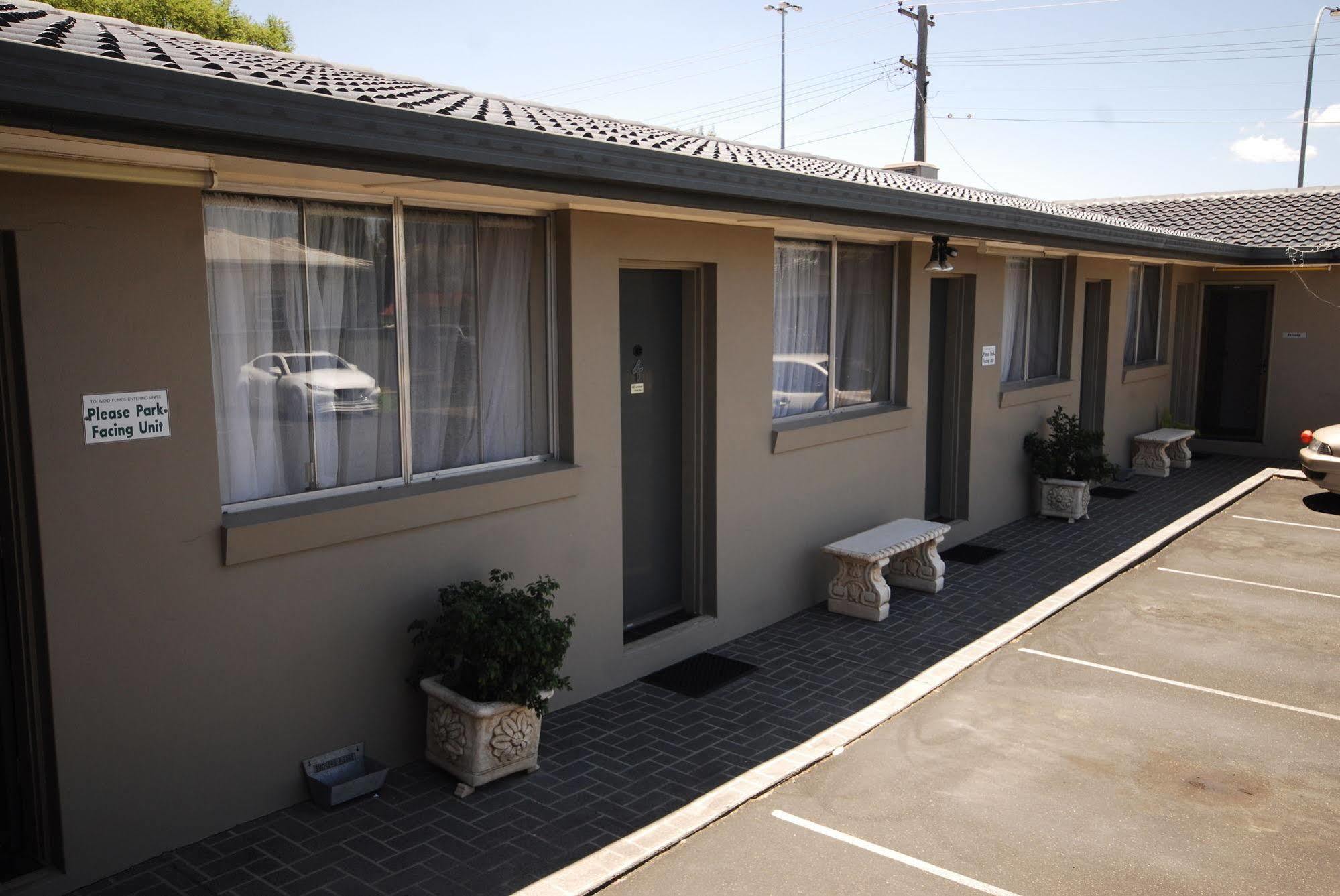 South Tamworth Motor Inn Dış mekan fotoğraf