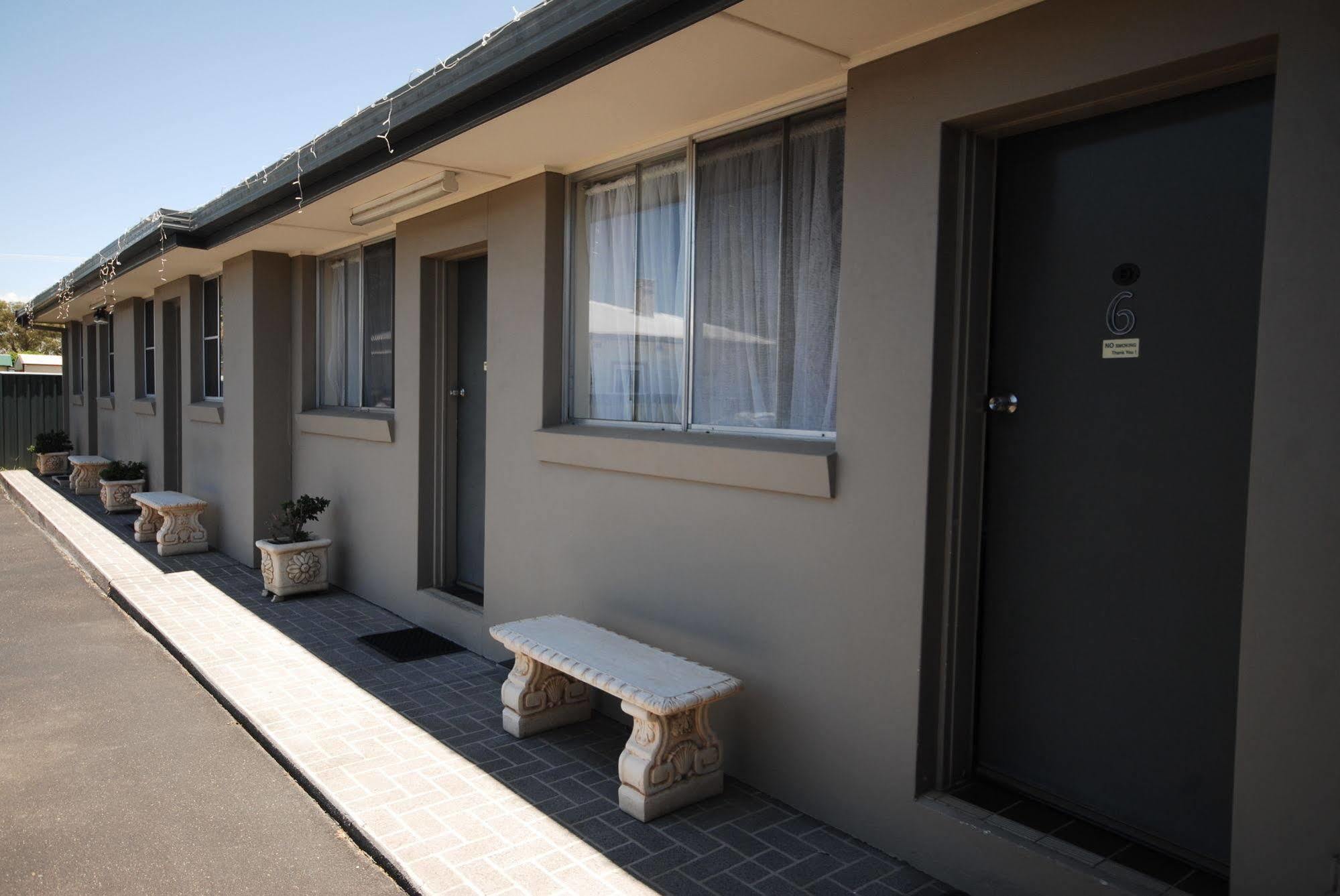 South Tamworth Motor Inn Dış mekan fotoğraf
