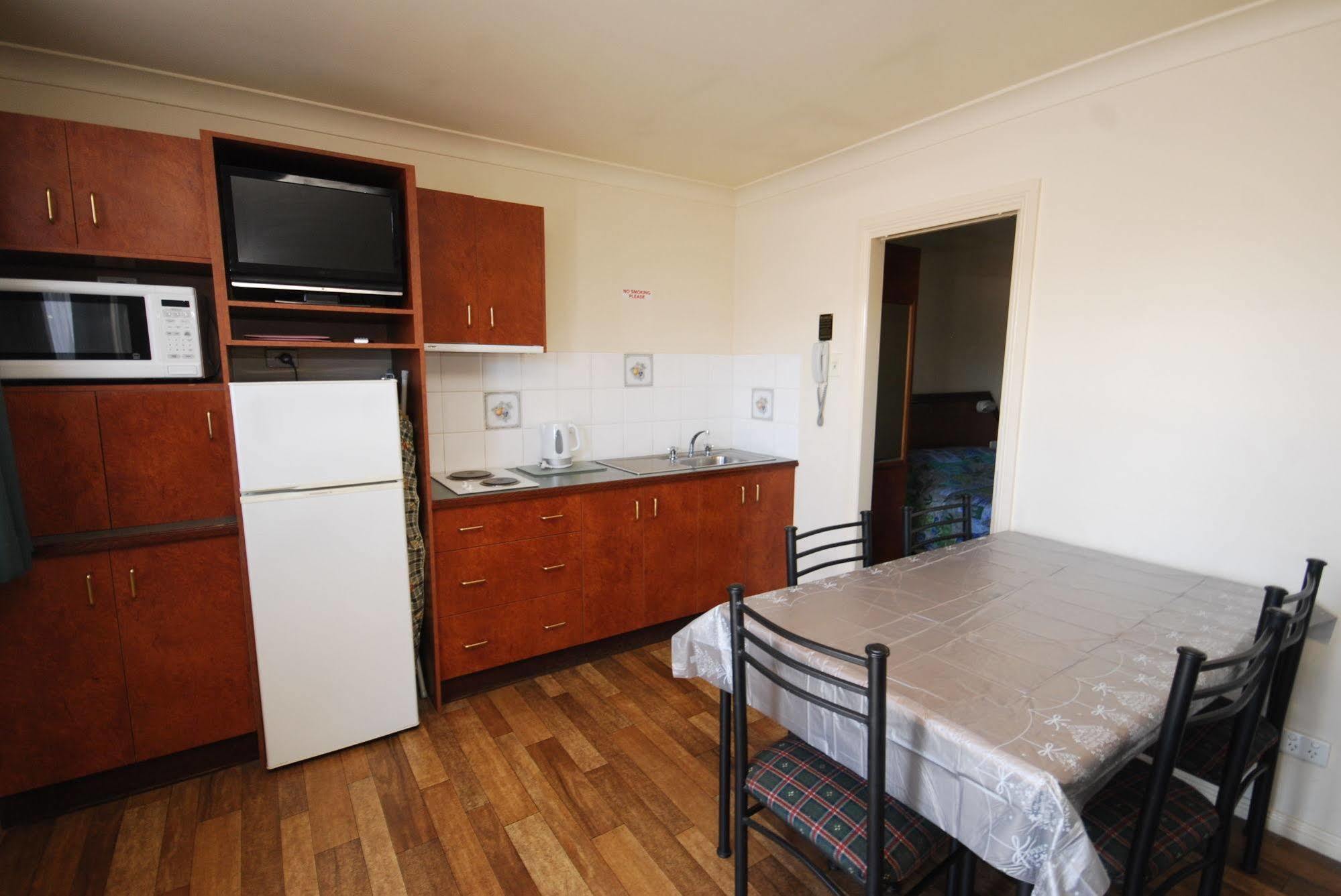 South Tamworth Motor Inn Dış mekan fotoğraf